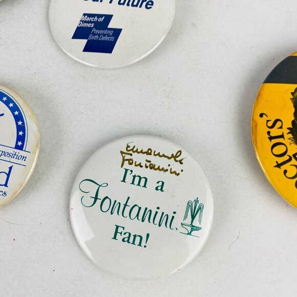 Collectible Artists Round Pins Pinbacks From Event Shows Some Signed Lot - Picture 14 of 16